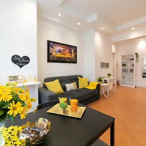 Apartment *****amorhome***** New Luxury In The Heart Of, Rom